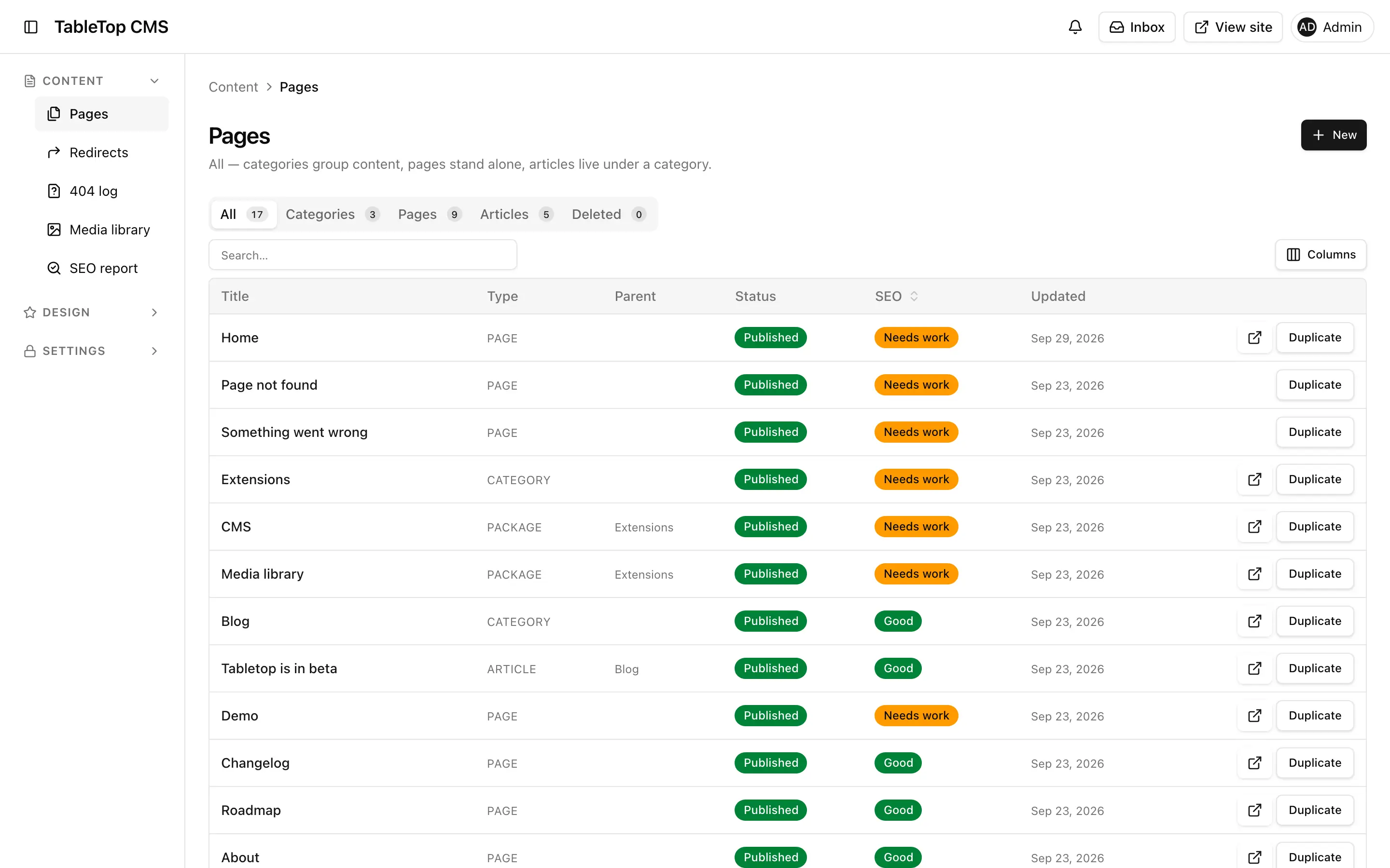 The pages list: title, type, status and SEO badges, with filter tabs above